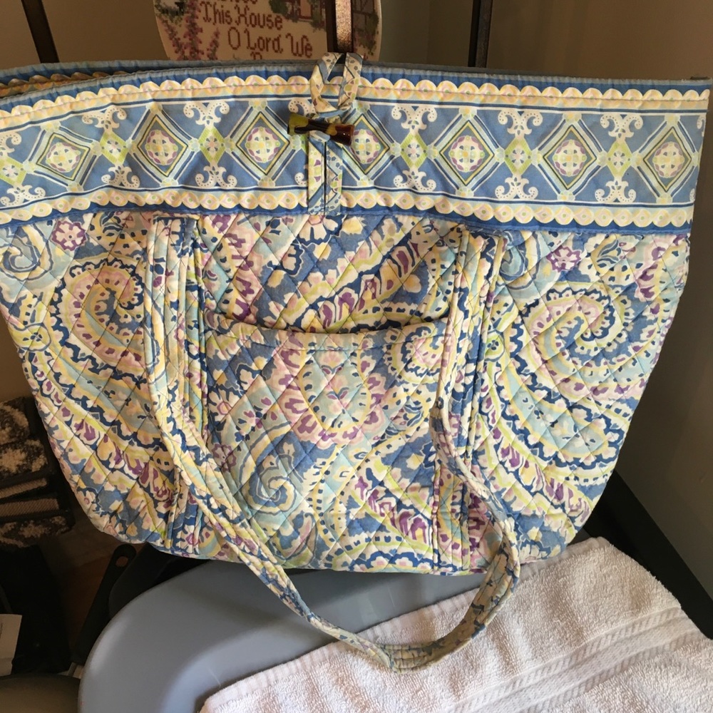 Vera Bradley large tote